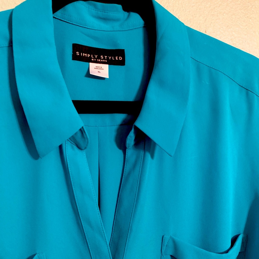 Ladies teal green blouse